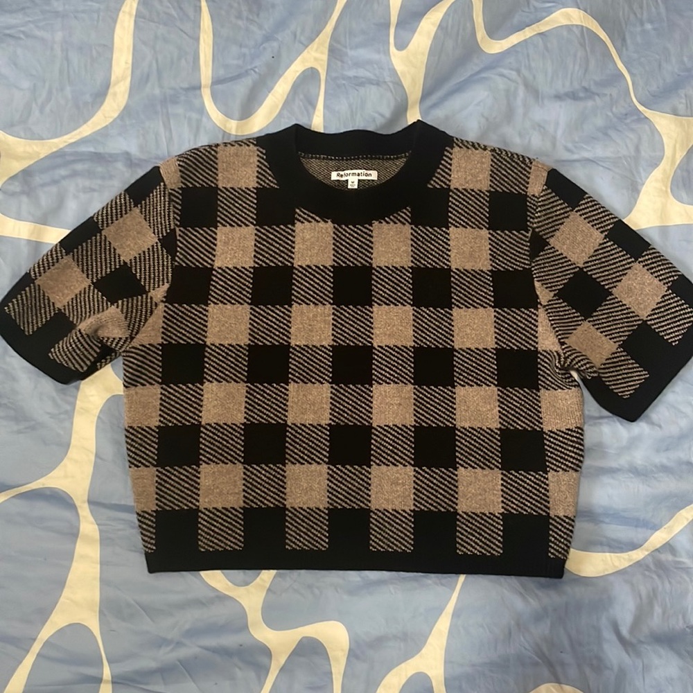 Reformation cashmere crop top sweater never worn size M